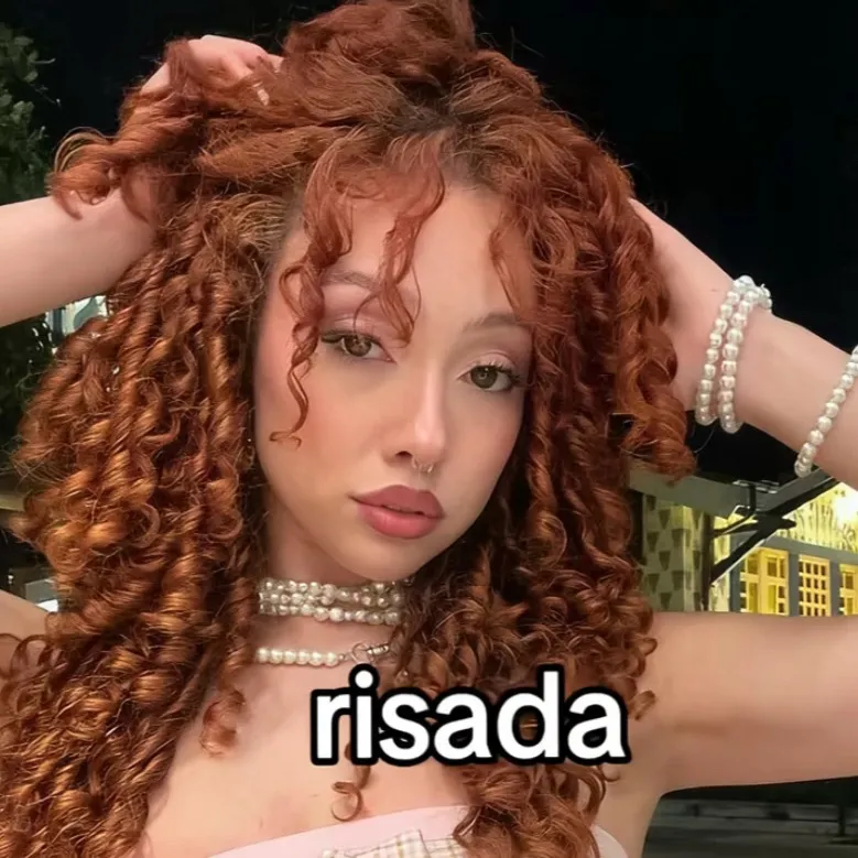 chat with ai character: Dakota