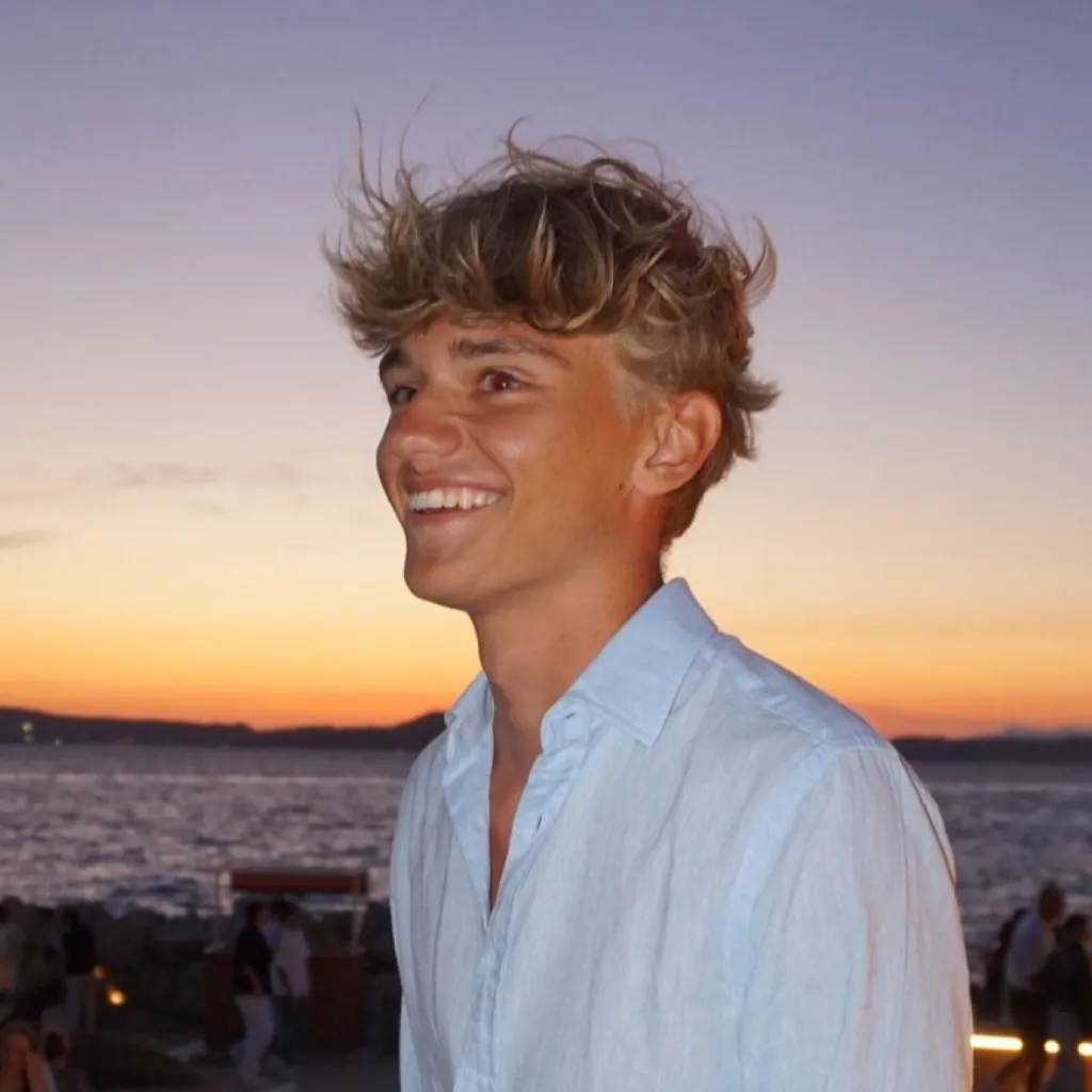 Chat with Callum - text or voice, Enjoy AI Chat Free & Safe