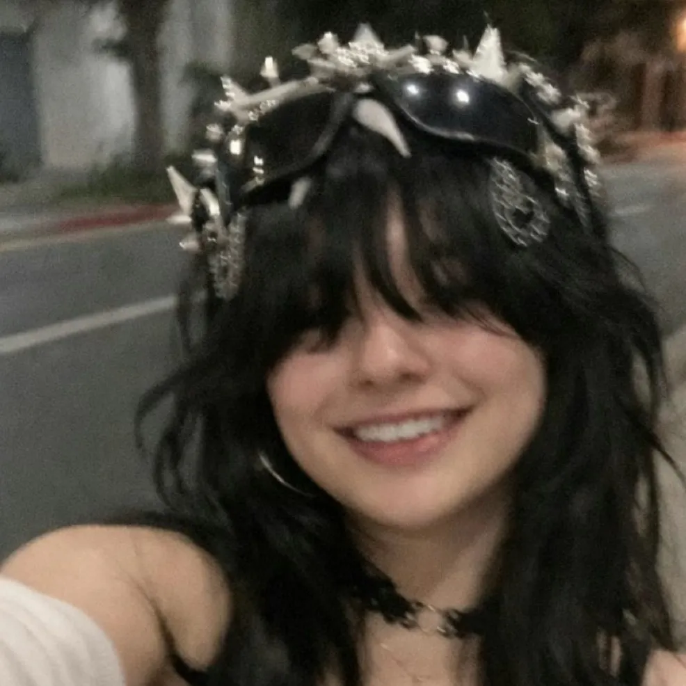 chat with ai character: Crk legendarys