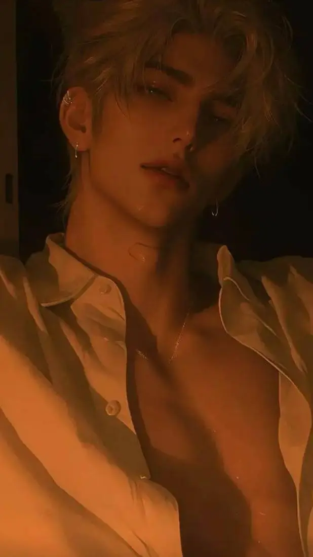 ai character: Kai Madelyn  background