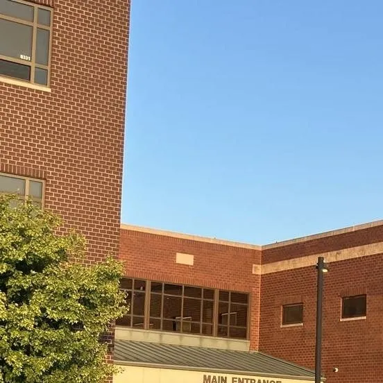 chat with ai character: ~Kpop school~