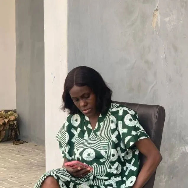 chat with ai character: ms peace