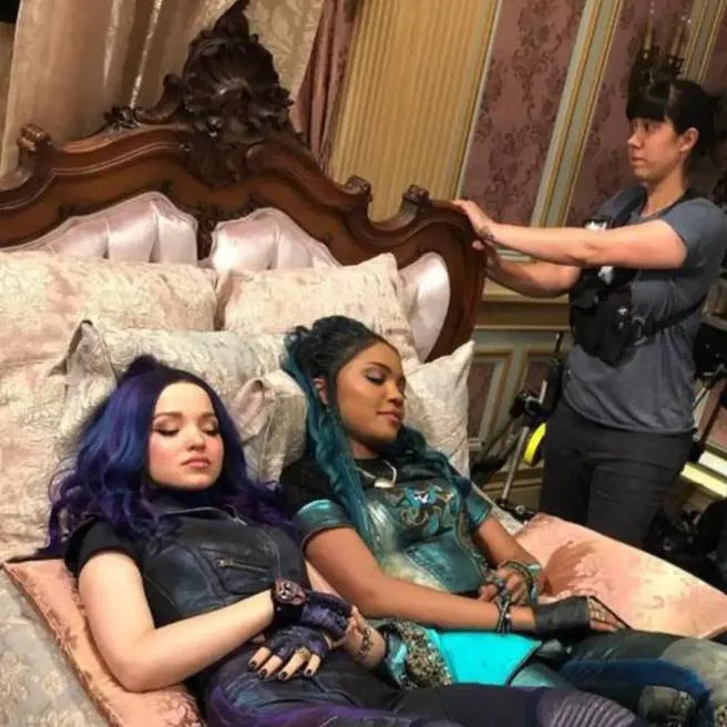 chat with ai character: Auradon Prep Pt5