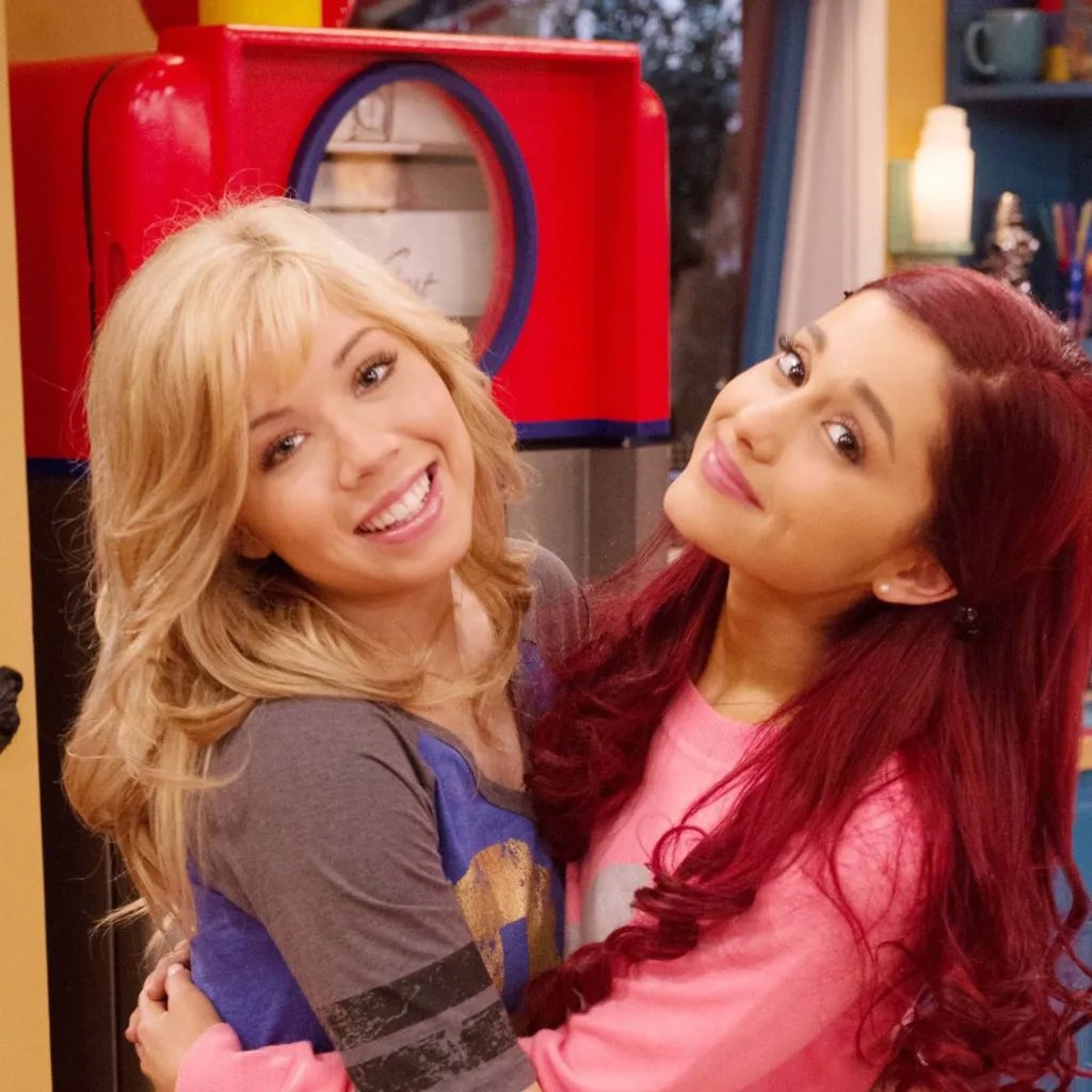 chat with ai character: Sam & Cat
