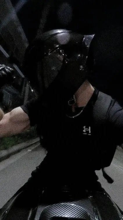 Talkie AI - Chat with Alex 