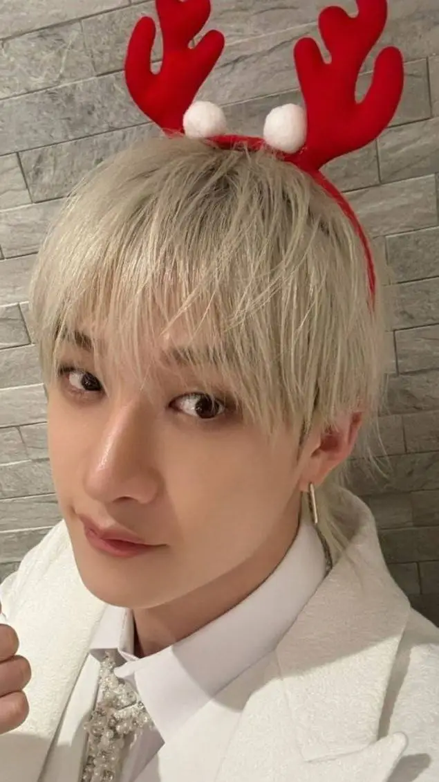 ai character: Bang Chan | skz background