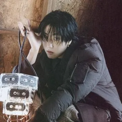 chat with ai character: Han Jisung 