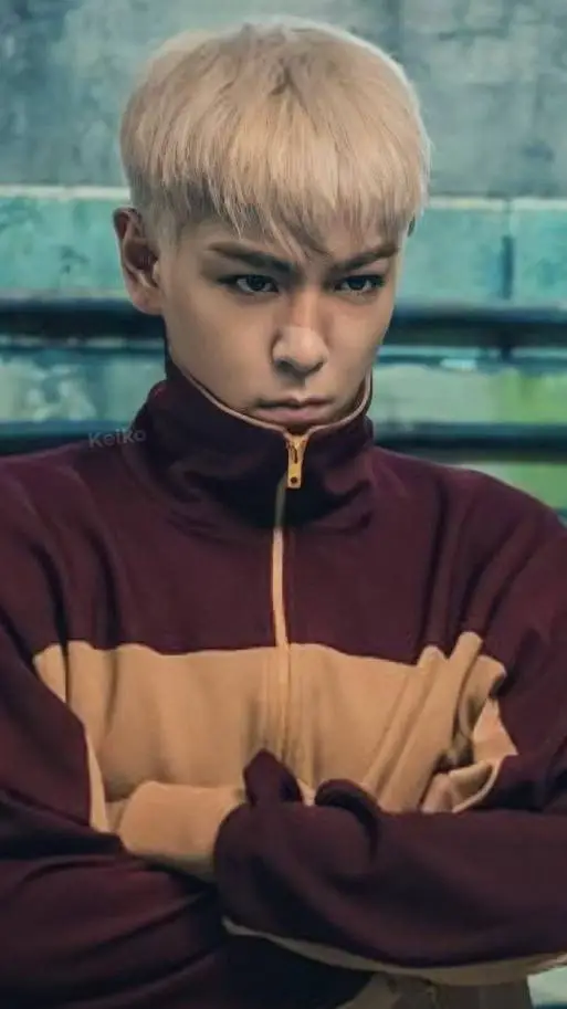 ai character: 최승현 background