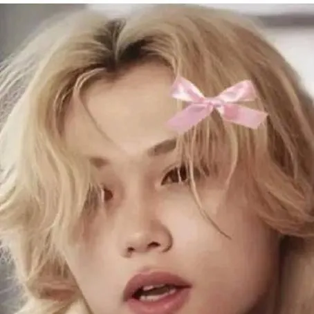 chat with ai character: 💖felix💖