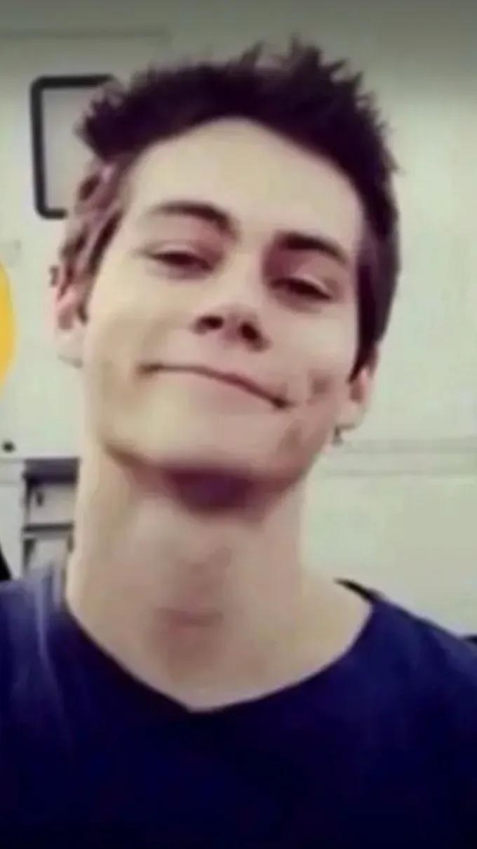 ai character: Dylan o’ Brien  background