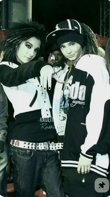 ai character: Tokio hotel  background