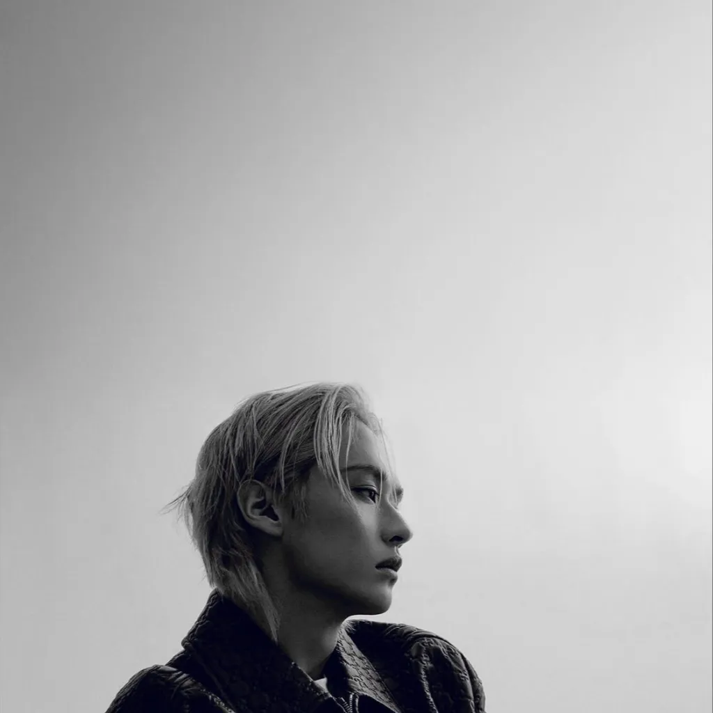 chat with ai character: LEE KNOW!? 