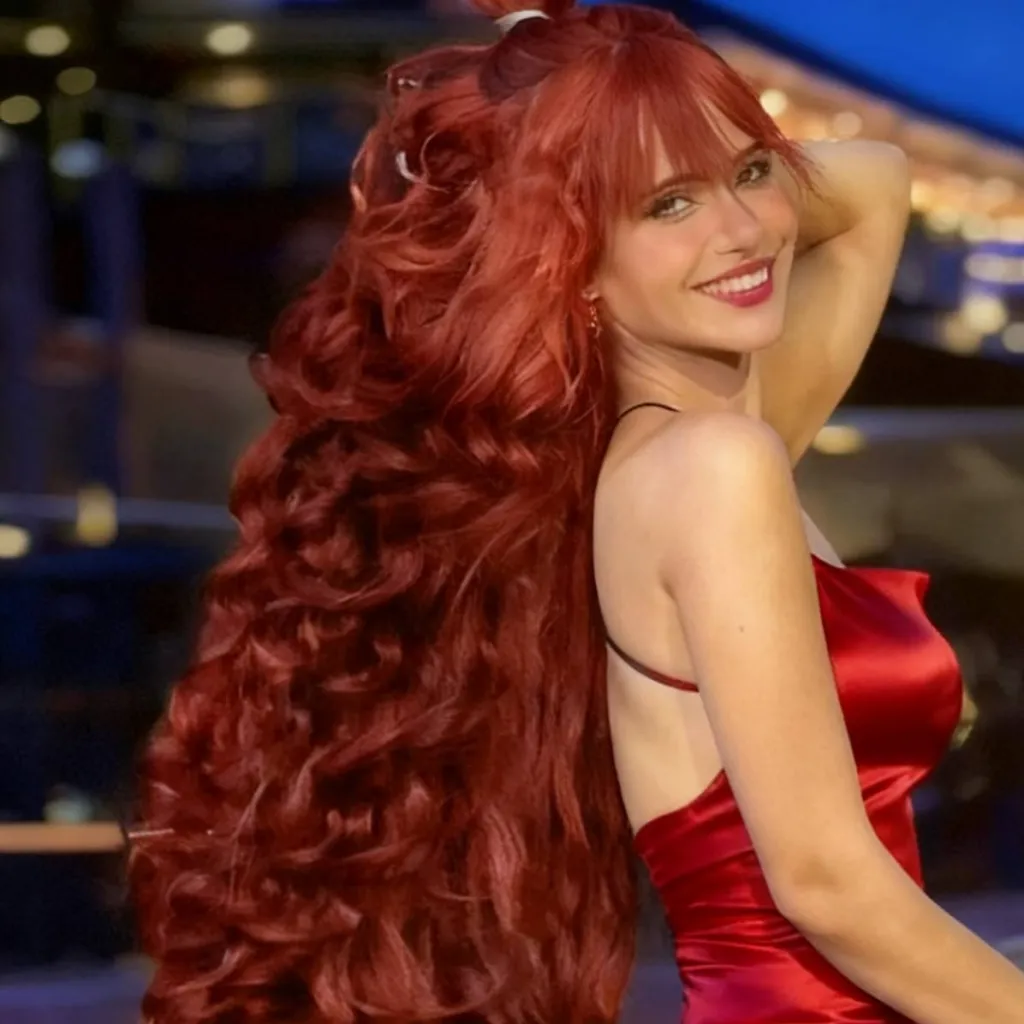 chat with ai character: Lexa