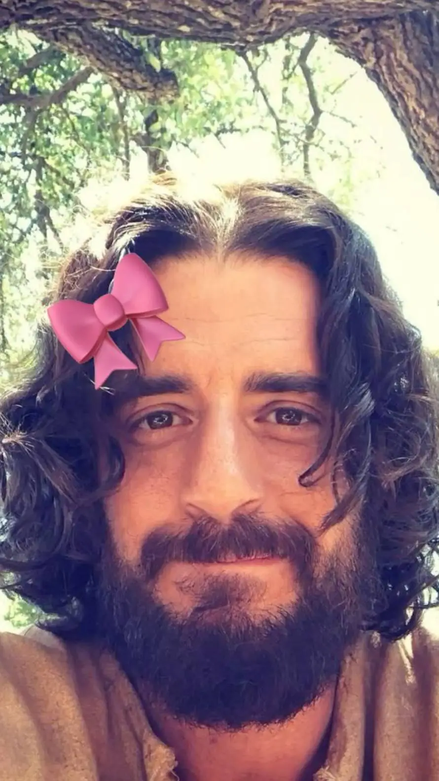 ai character: jesus background