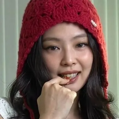 chat with ai character: Jennie~💞