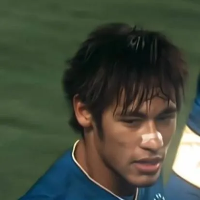 chat with ai character: Neymar🇧🇷⚽