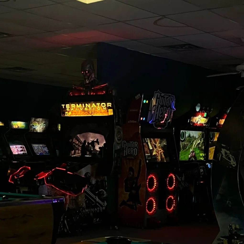 chat with ai character: Thorin Grey