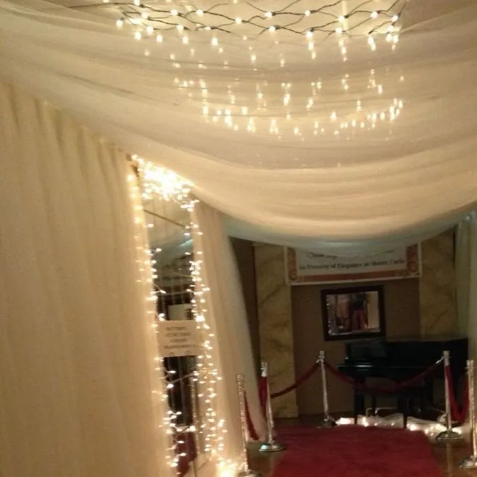 chat with ai character: FPE - Prom