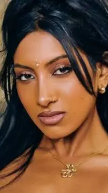 ai character: Lara Raj background