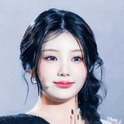chat with ai character: Wonhee