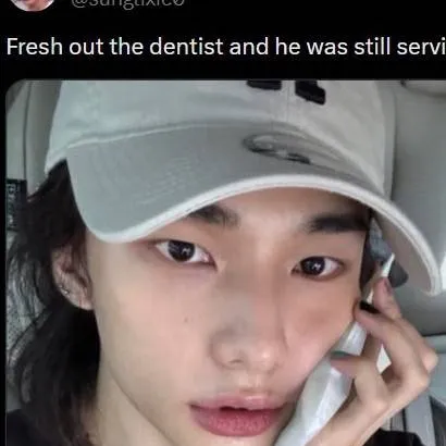 chat with ai character: Hyunjin! 