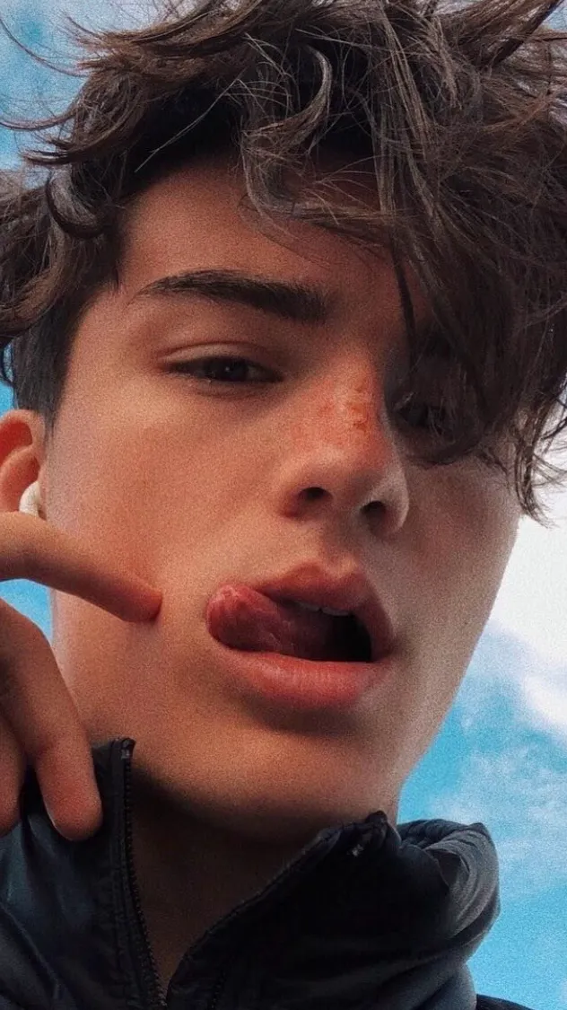 Talkie AI - Chat with Daniel 