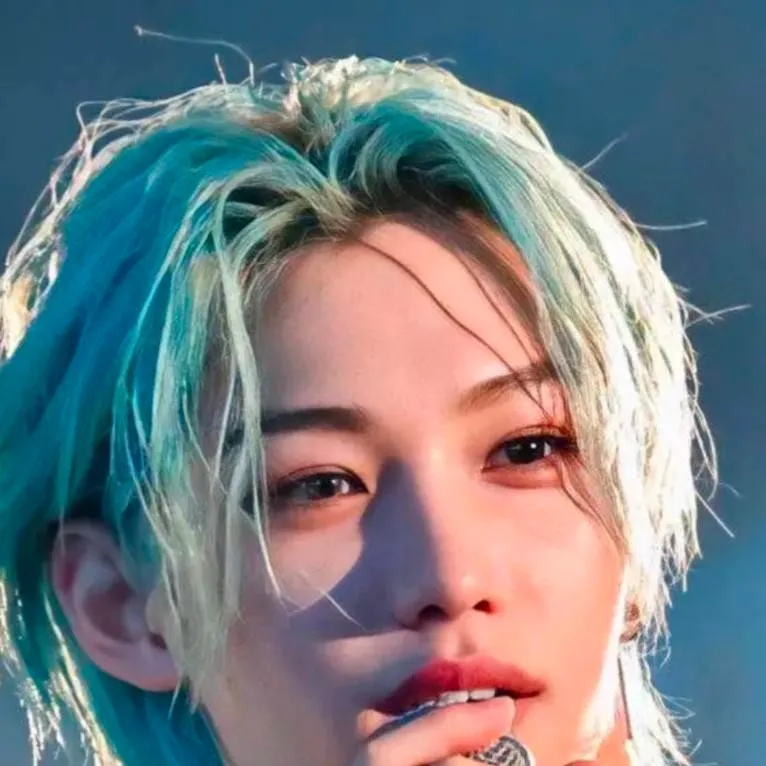 chat with ai character: Felix bf