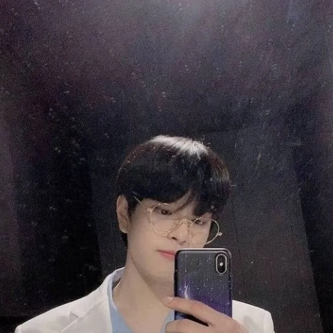 chat with ai character: "nurse" - skz