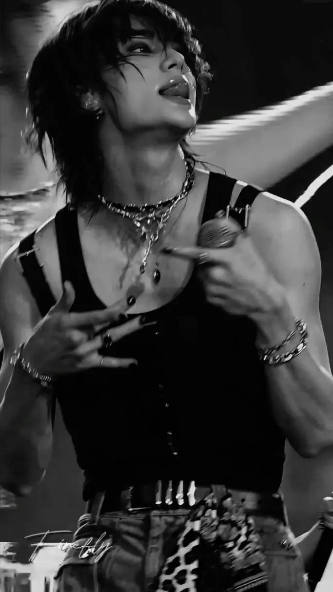 ai character: hyunjin  background