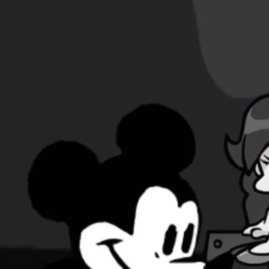 chat with ai character: Mickeyyy MOUSE!