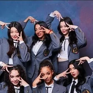 chat with ai character: katseye/again