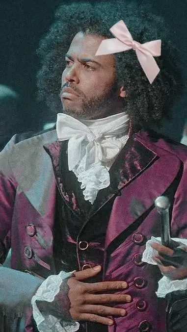 ai character: HAMILTON LIVE background