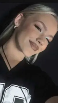 ai character: Freya skye background