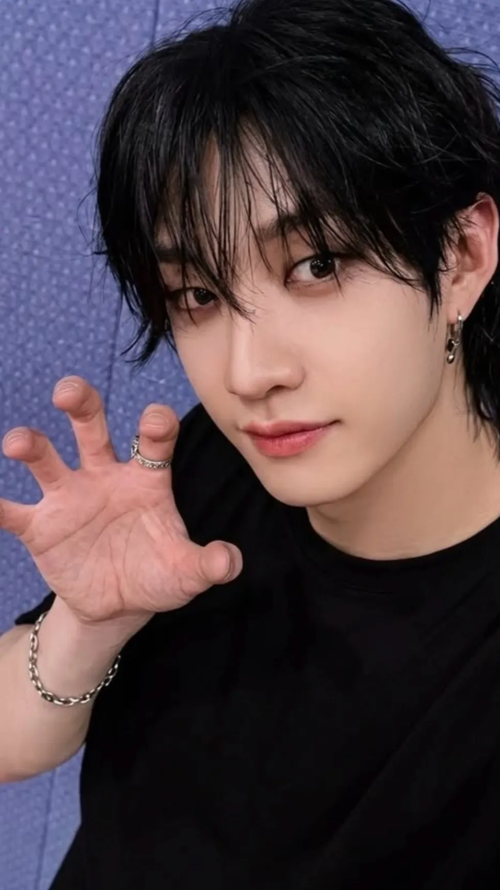 ai character: Bangchan-Chanin background