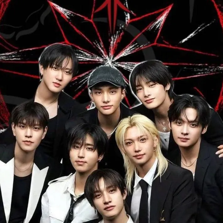 chat with ai character: skz y una lobita