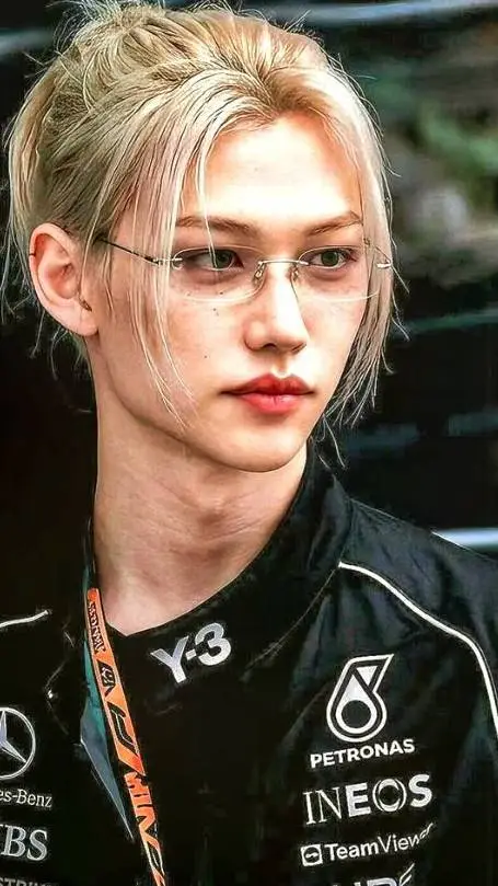 ai character: ~•~•FELIX LEE•~•~ background