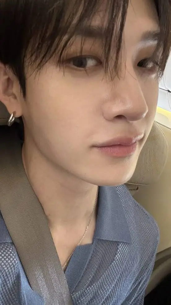 ai character: Bangchan🔥 background