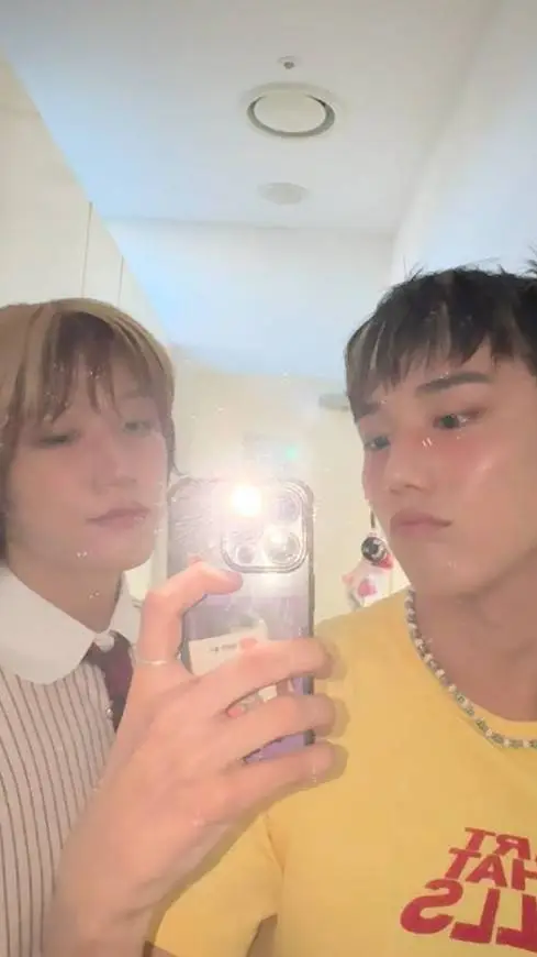 ai character: Seob x Intak background