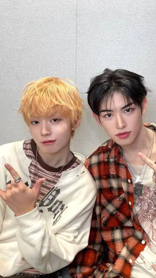 ai character: Minje x keiju background