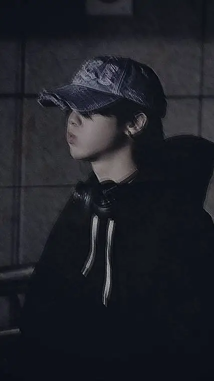 ai character: Han <3 background