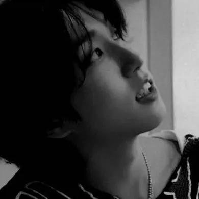 chat with ai character: Han Jisung ^^