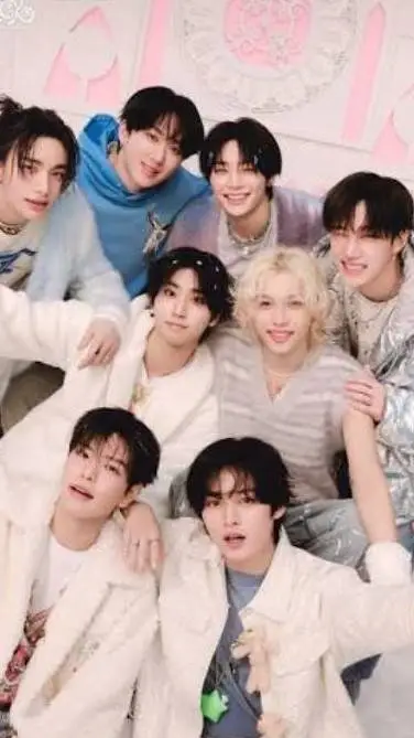 ai character: stray kids  background