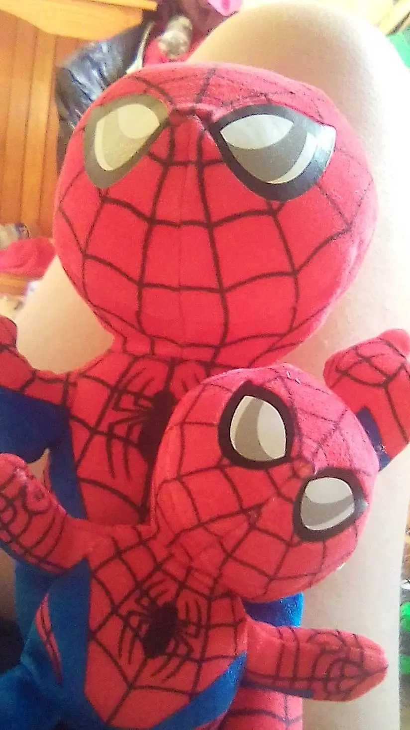 ai character: spidey is a dad  background