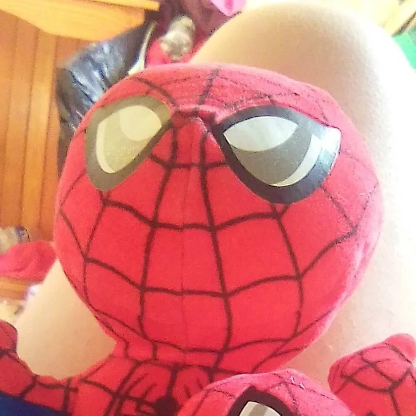 chat with ai character: spidey is a dad 