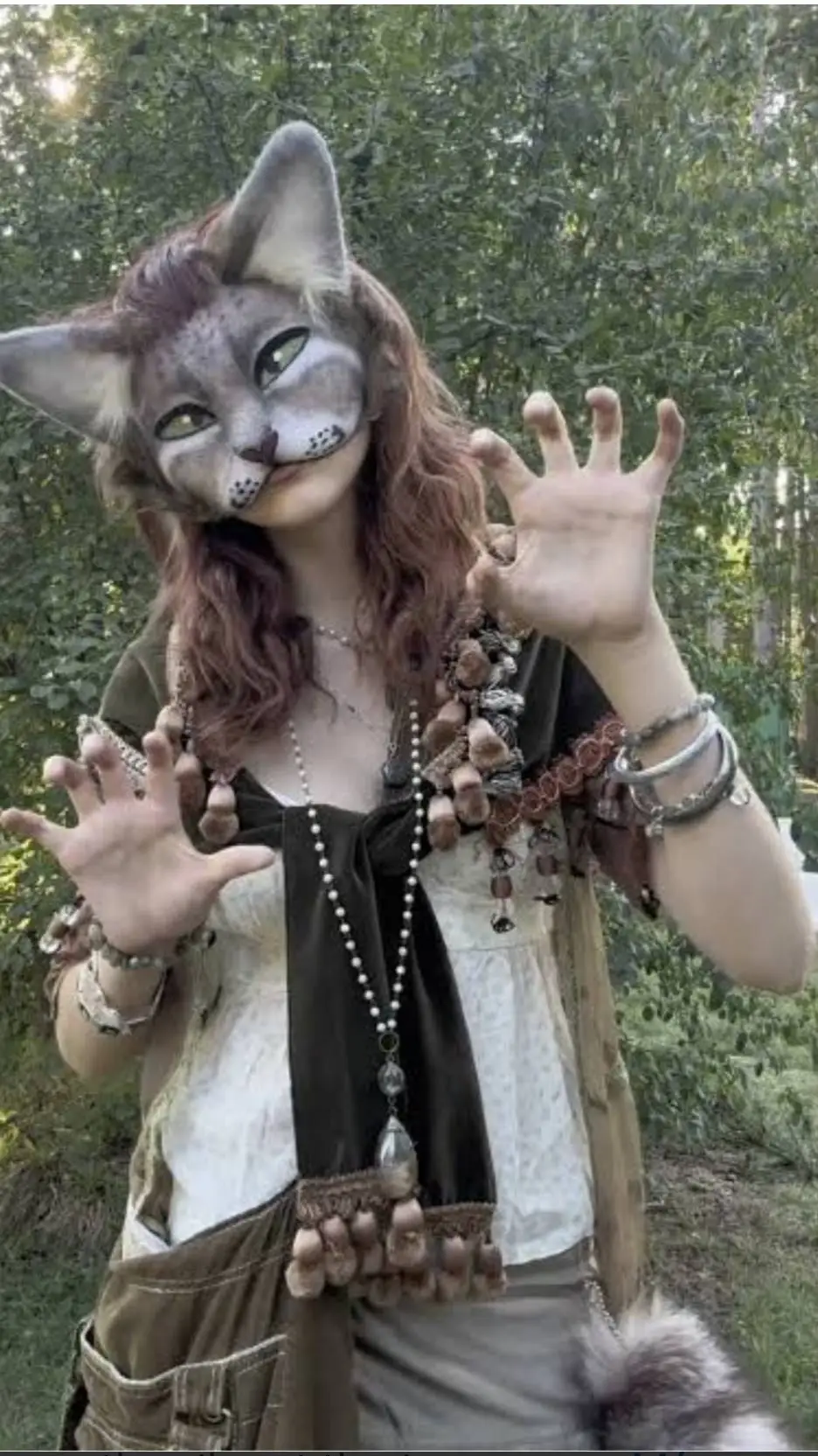 ai character: Therihan gato😺🫰 background