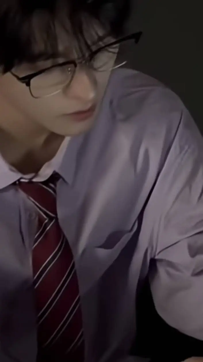 ai character: leo background