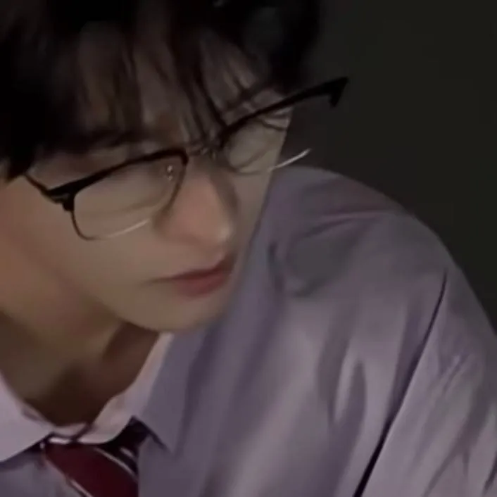 chat with ai character: leo