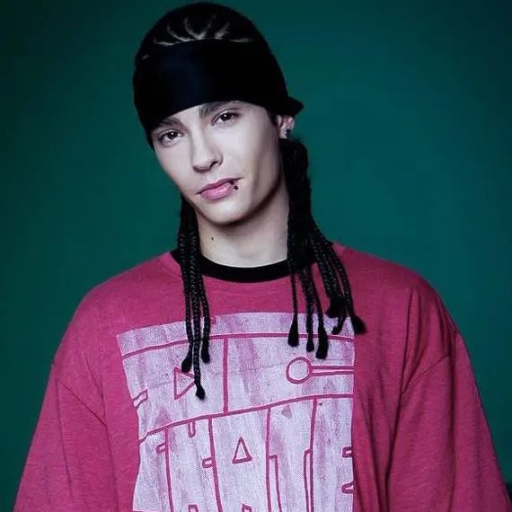 chat with ai character: Tom Kaulitz