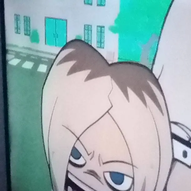 chat with ai character: Karen 👿🥴