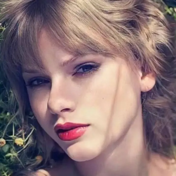 chat with ai character: Taylor Swift 